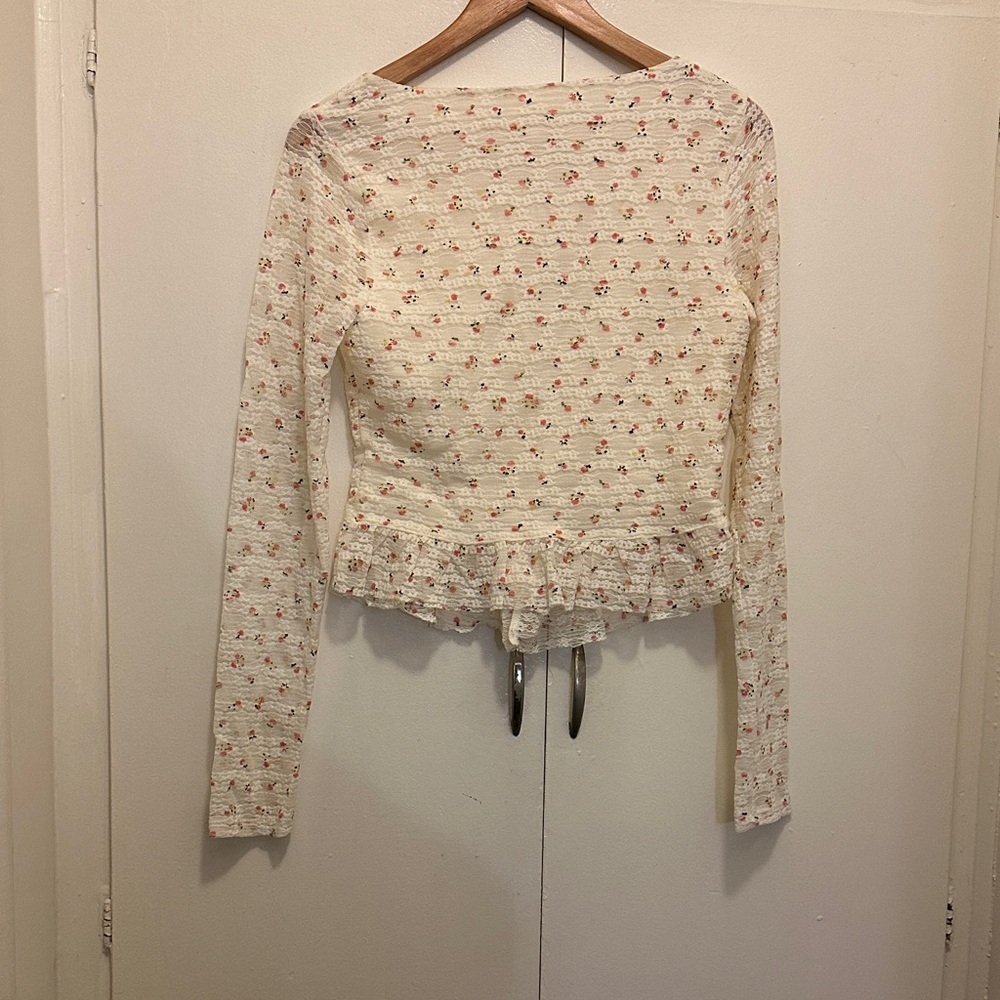 Wild Fable Cream Floral Blouse - Picture 4 of 5